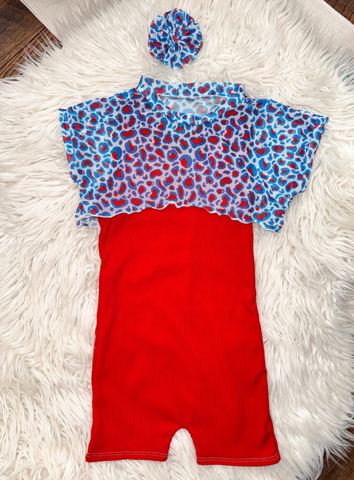 2T Ollie & honey top (comes with free bow on clip)