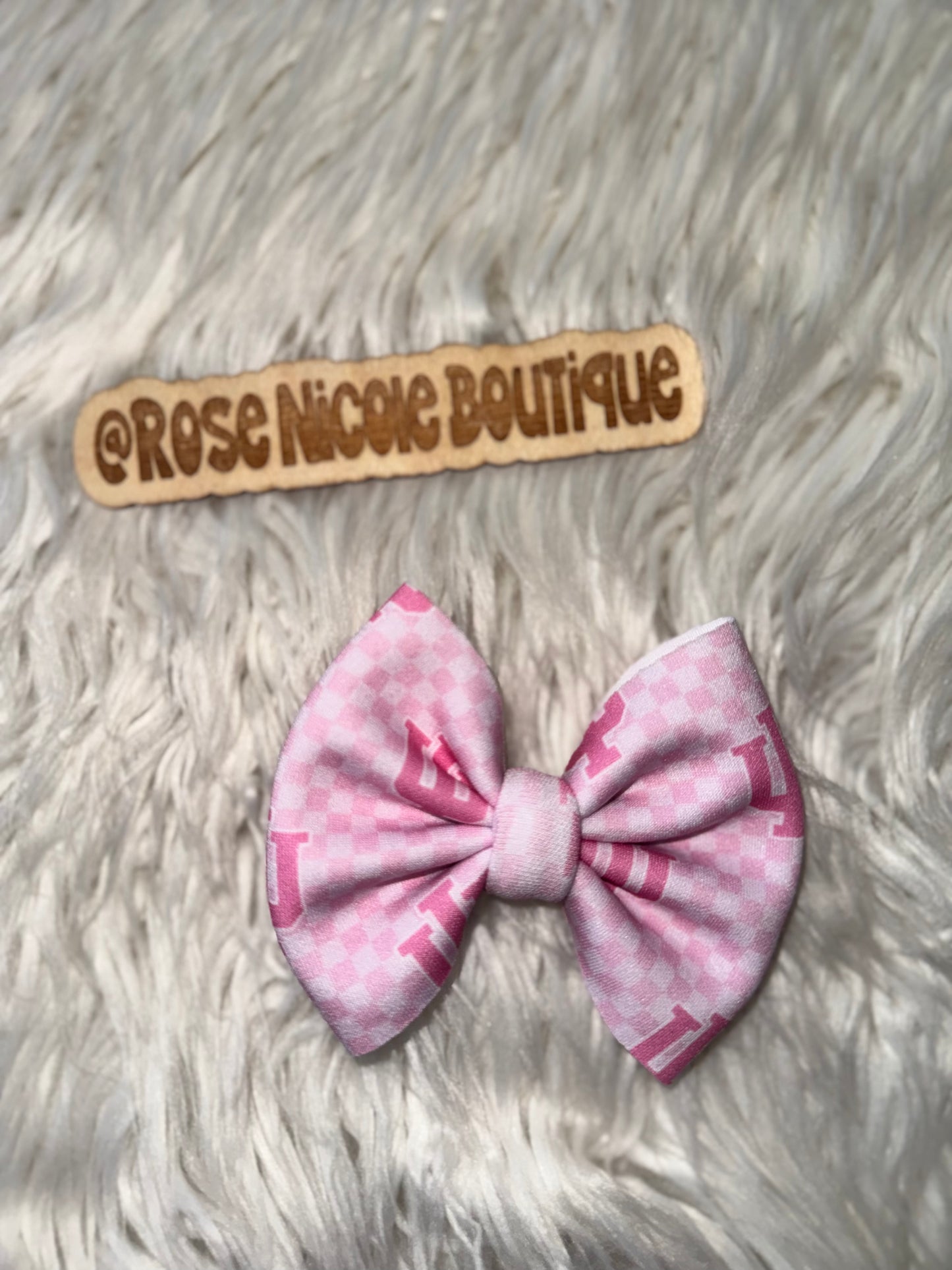 4” Bow on Clip or Nylon